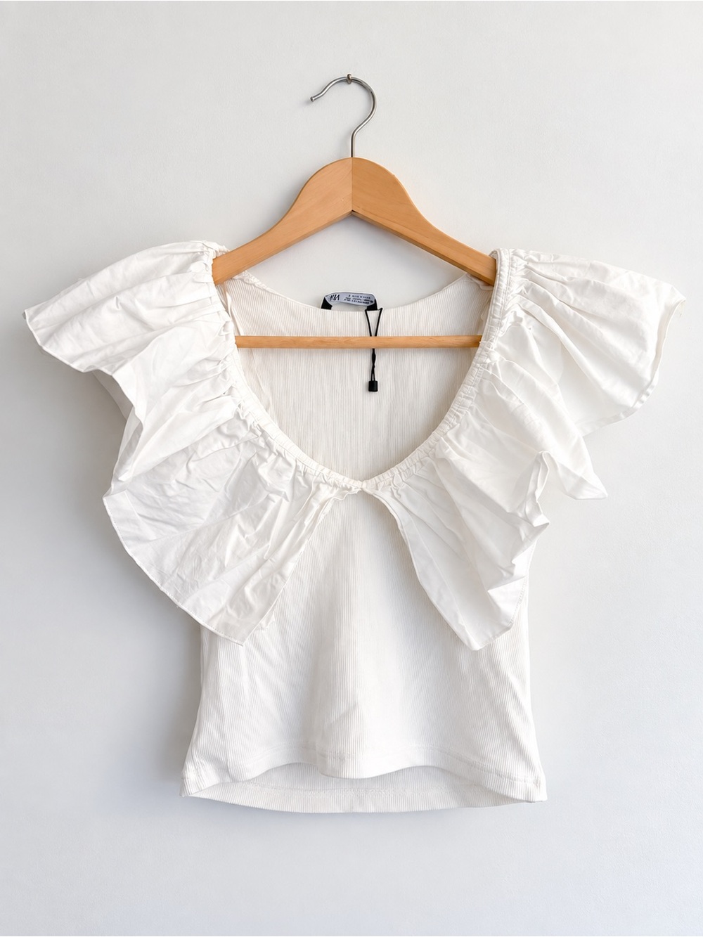 Zara White Ruffle Cutout Ribbed Top – Size Medium